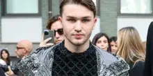 Artem Tkachuk condannato a un anno: l&rsquo;attore di &ldquo;Mare Fuori&rdquo; danneggi&ograve; delle auto in sosta a Milano