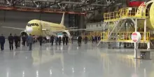 Russia, Putin ispeziona  lo stabilimento aeronautico di Irkuts