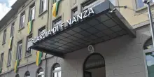 L&rsquo;Aquila, allieva 22enne precipita dalla finestra della scuola ispettori della finanza: morta nella notte