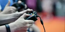 Dipendenze, 1 studente su 6 a rischio tra social media, gaming e gioco d&rsquo;azzardo