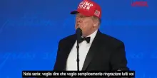 Trump alla cena con i corrispondenti scherza: "&Egrave; stato molto peggio di quanto mi aspettassi"
