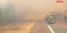 Francia, Vigili del Fuoco al lavoro sugli incendi nella Gironda