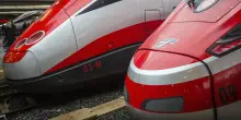 Incendi in Molise, centinaia di treni bloccati in stazione a Termoli