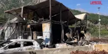No Tav, il cantiere di Chiomonte dopo la devastazione: spunta la scritta "Fakir &egrave; vendicato"