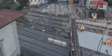 Firenze, terminato il varo del nuovo Ponte al Pino: le immagini dal drone