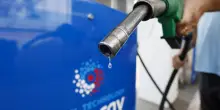 Carburante, prezzo alle stelle e si valuta l&rsquo;aumento delle sigarette