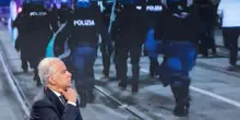 Scontri No Tav, Piantedosi: &ldquo;Attaccare chi indossa una divisa &egrave; attaccare lo Stato&rdquo;. Fermati quattro antagonisti stranieri