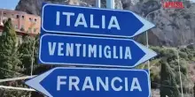 Polizia, controlli al confine a Ventimiglia e Gorizia: le immagini delle operazioni