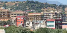 Messina, crolla edificio: cinque feriti gravi, si cercano dispersi
