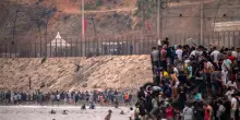 Ceuta, Sanchez nell&rsquo;esclave: &ldquo;Ridotti gli arrivi, violata integrit&agrave; territoriale&rdquo;. 34 morti. Entrate 60 mila persone &ndash; La diretta