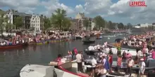 Amsterdam, centinaia di migliaia di persone al Boat Pride