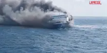 Indonesia, incendio a bordo di un traghetto: ci sono morti e dispersi