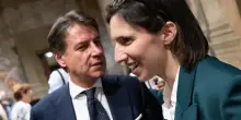 Schlein risponde a Conte sull&rsquo;Ucraina: &ldquo;Non funziona cos&igrave;, prima il programma e poi le primarie&rdquo;