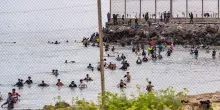 Ceuta, l&rsquo;Ue punta a una stretta sui migranti. Madrid esorta l&rsquo;Italia a revocare lo stop a Schengen