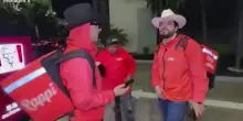 Messico, influencer Gast&eacute;lum ucciso in diretta streaming: due in moto laffiancano e gli sparano