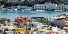 Corteggiatore di &ldquo;Uomini e Donne&rdquo; arrestato per documenti falsi a Ischia