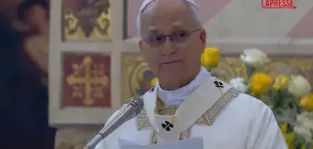 Il Papa ad Assisi, Leone XIV: "Prepotenza di pochi nega dignit&agrave; di molti, no a cultura della potenza"