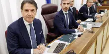 Covid, davanti al &ldquo;plotone d&rsquo;esecuzione&rdquo; Conte difende la gestione della pandemia