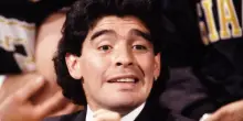 Maradona, al processo sulla morte testimonianza choc: &ldquo;Non voleva lavarsi e mangiare e nessuno interveniva&rdquo;