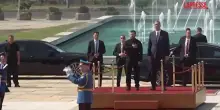 Ucraina, prima visita ufficiale di Zelensky in Serbia: laccoglienza di Vucic