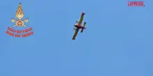 Incendio sul Lago di Garda, Canadair in azione per spegnere le fiamme
