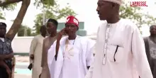 Nigeria, il gigantesco matrimonio di massa a Kano: 1.500 coppie si sposano
