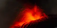 Eruzione dell&rsquo;Etna, a Catania voli in arrivo sospesi fino alle 19