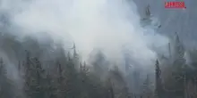 Canada, incendio nei pressi del lago Okanagan: decine di migliaia gli sfollati