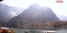 Croazia, abitanti tornano nelle case e nei negozi distrutti dagli incendi