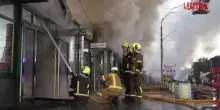 Ucraina, attacco russo nella notte su Kiev: incendi e danni al mercato del libro