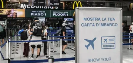 Eruzione Etna, riaperto l&rsquo;aeroporto di Catania