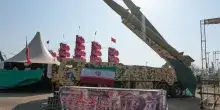 Iran, il Pakistan: &ldquo;Passi significativi verso la soluzione del conflitto&rdquo;. Usa lanciano Operation Economic Outcast &ndash; La diretta