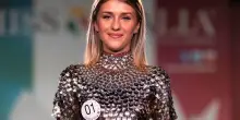 Miss Italia 2026, il &lsquo;percorso&rsquo; della finalista Elisa: da &lsquo;bulla&rsquo; ad assistente anziani