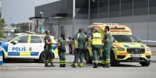 Svezia, ferimento in un liceo: un uomo entra armato di spada