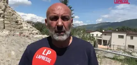 Terremoto Amatrice, il racconto dell&rsquo;ex sindaco Pirozzi. I soccorsi e quella telefonata: &ldquo;Il paese non c&egrave; pi&ugrave;&rdquo;