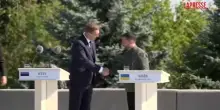 Ucraina, Zelensky con leader paesi nordici a Giornata della bandiera nazionale