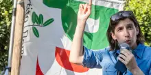 Carburanti, Schlein: &ldquo;Il governo tassi subito gli extraprofitti delle societ&agrave; energetiche&rdquo;