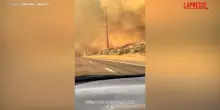 Nevada, un automobilista riprende lincendio Hawk Fire: le immagini da Reno