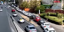 Iran: carenza di carburante, a Teheran code chilometriche alle stazioni di servizio