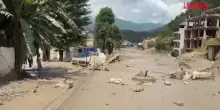 Nepal, la devastazione dopo le inondazioni vicino al Tibet