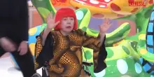 Addio a Yayoi Kusama, l&rsquo;artista giapponese &egrave; morta a 97 anni