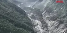 Nepal, la frana ripresa dal drone