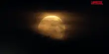 Usa, leclissi lunare sopra Las Vegas