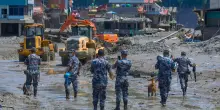 Nepal, i morti per la frana sono 475. 1400 i dispersi: ci sono tre italiani &ndash; La diretta