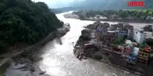 Nepal, un video aereo mostra limpatto delle inondazioni