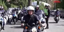 Castel Gandolfo, il &ldquo;prete biker&rdquo; guida 200 motociclisti all&rsquo;Angelus del Papa