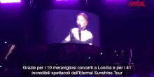 Ariana Grande in lacrime durante l&rsquo;ultimo concerto a Londra