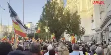 Migranti, 50mila persone in piazza a Madrid per Ceuta: insulti e cori contro Sanchez
