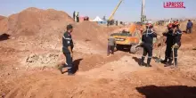 Algeria, continuano le operazioni di soccorso del bimbo di 10 anni caduto in un pozzo