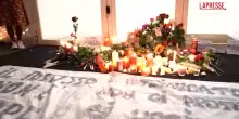 A Firenze la fiaccolata per Lorena Isceri, il ringraziamento della madre: "Percepisco laffetto, grazie mille"